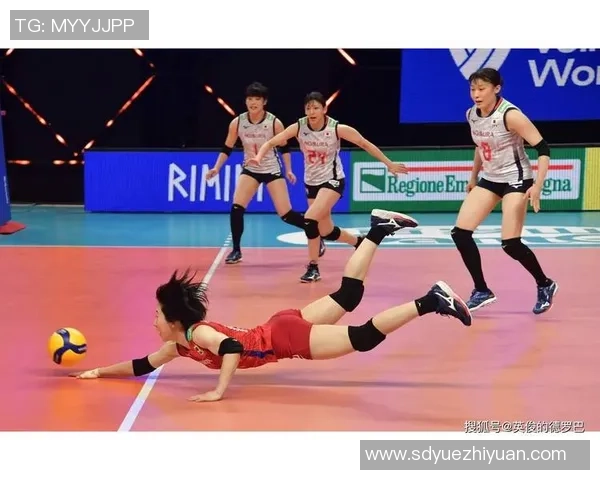 武汉排球队的速度之谜：揭秘排球场上的快速反应与战术配合
